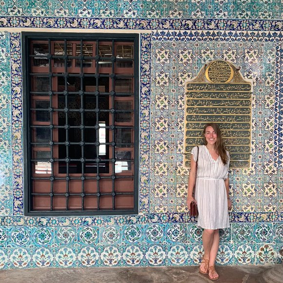 Meet your Posher, B - Picture 1 of 1